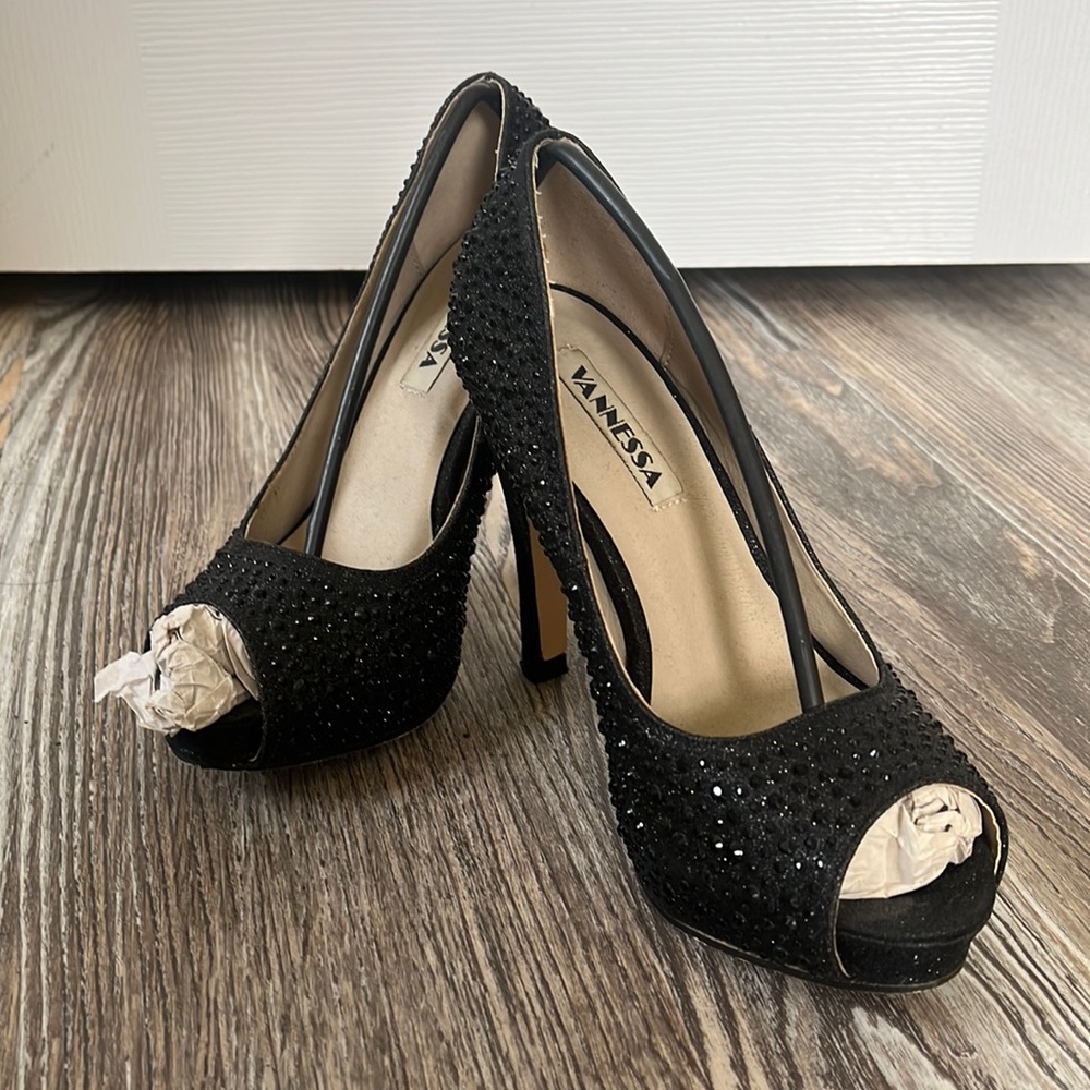Vannessa Black 4-inch Party Heels Size 5